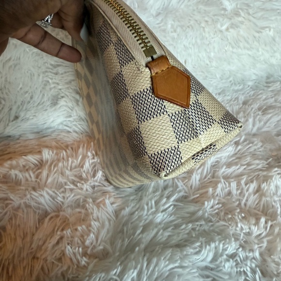 Louis Vuitton Damier Azur Cosmetic Pouch - Picture 9 of 16